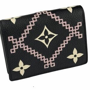 LLouis Vuitton Cléa Wallet